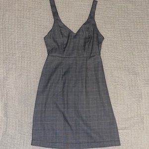 Coco + Jaimeson size S mini dress 🍂